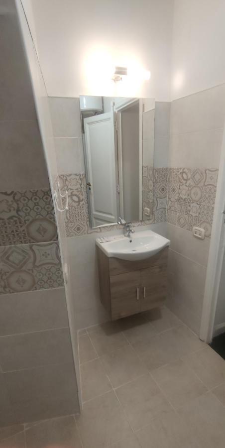 נאפולי Borgo Santa Lucia Apartment מראה חיצוני תמונה