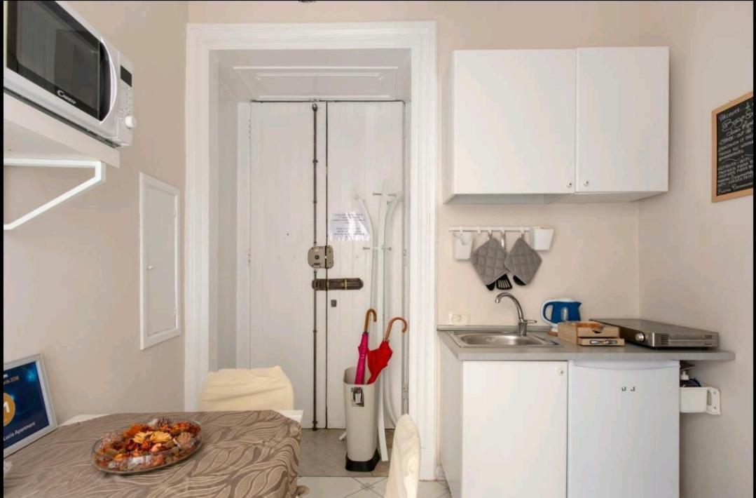 נאפולי Borgo Santa Lucia Apartment מראה חיצוני תמונה